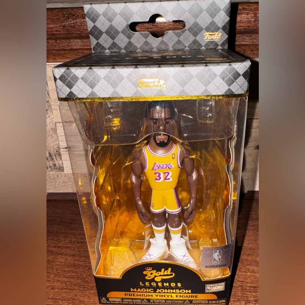 Magic Johnson Funko, NBA Gold Legends from the Los Angeles Lakers - NEW